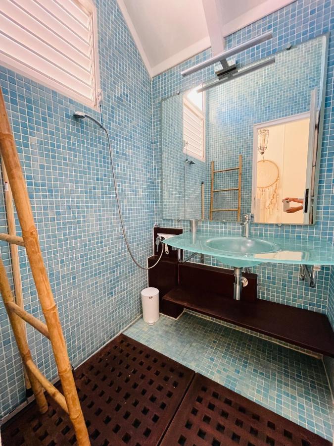 Blue Lagoon, Cottage Les Pieds Dans L Eau Terre-De-Haut Zewnętrze zdjęcie
